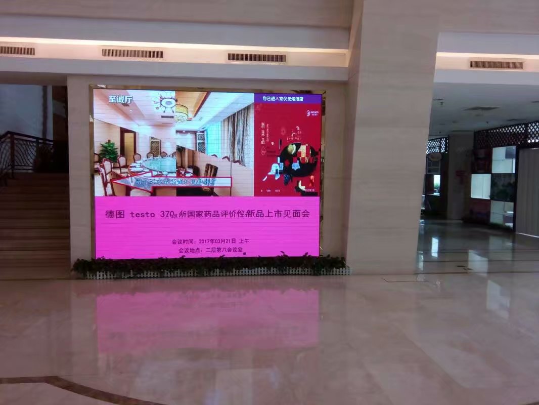 ���x��Ƶ��҃�(n��i)LED�@ʾ��